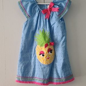 Rare Editions size 6 Pineapple shirt